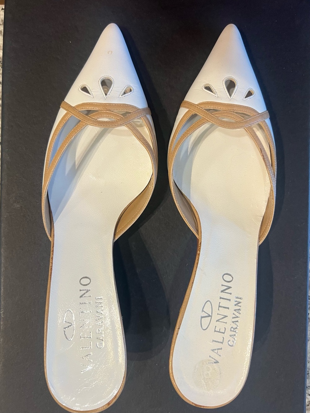 Valentino Garavani Vintage White and Tan Pointed-Toe Slip-On Kitten Heel Mules 8 - Picture 2 of 9